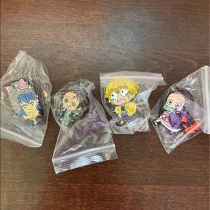 Demon Slayer Pin Set